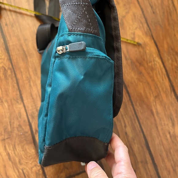 North Face bag - Picture 3 of 4